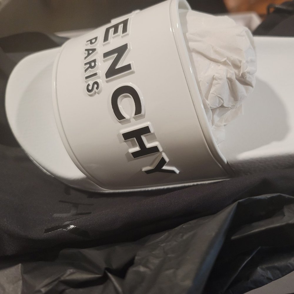 Givenchy Pool Slide